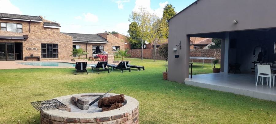 7 Bedroom Property for Sale in Bloemhof North West